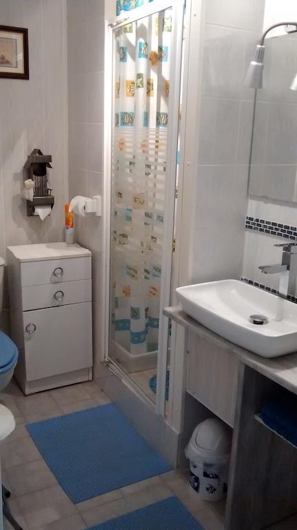 Les Vergers Saint Baldou Bed & Breakfast Cavaillon Room photo